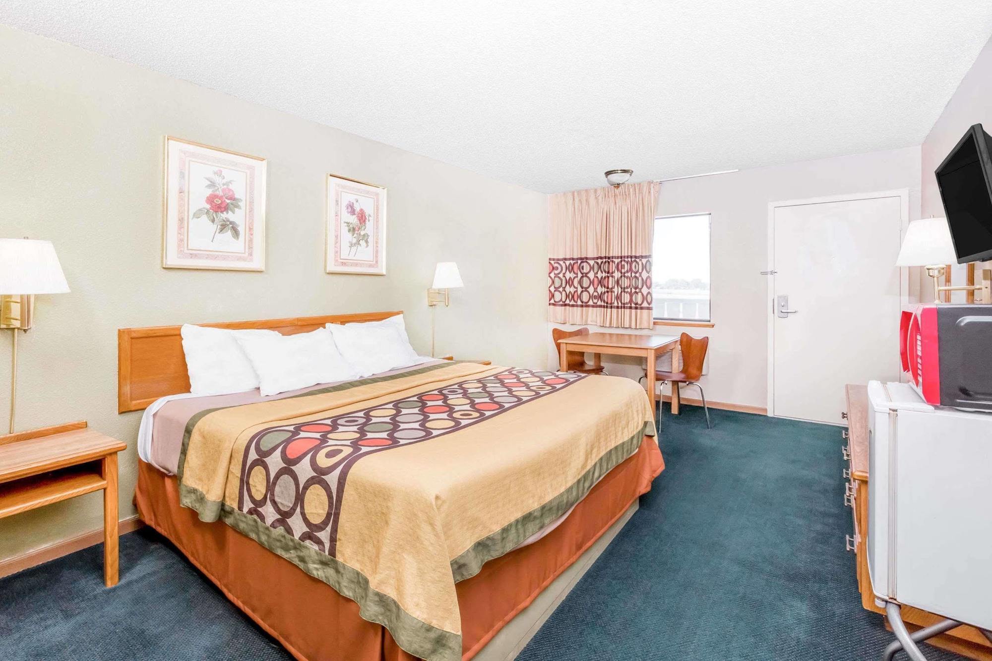 Budgetel Inn & Suites Butler Exterior photo